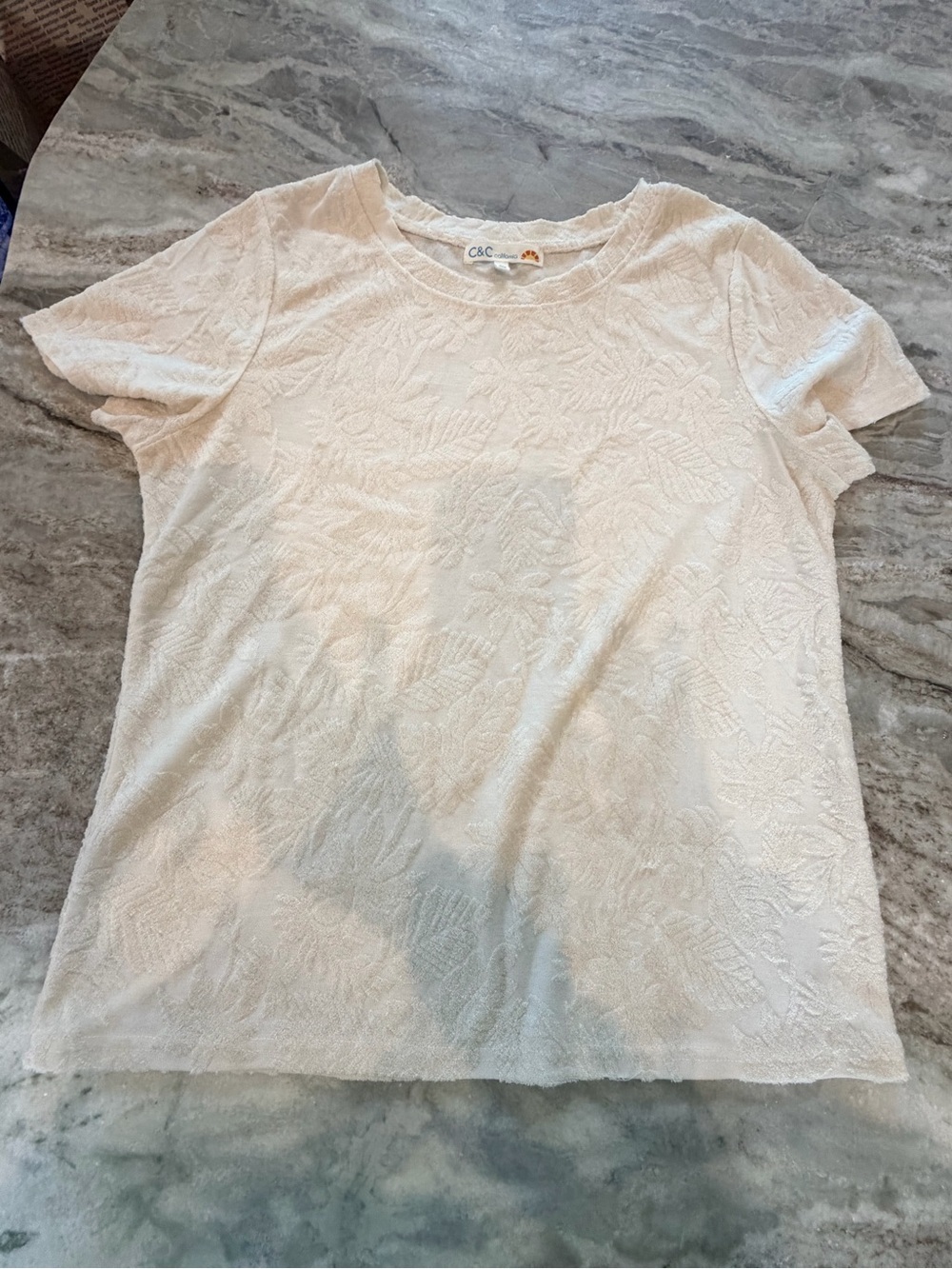 C&C California Cream Textured Tee Large Short Sleeve Casual Top